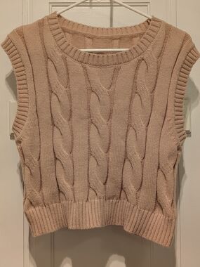 Classic Cable Knit Sleeveless Sweater Vest - Beige